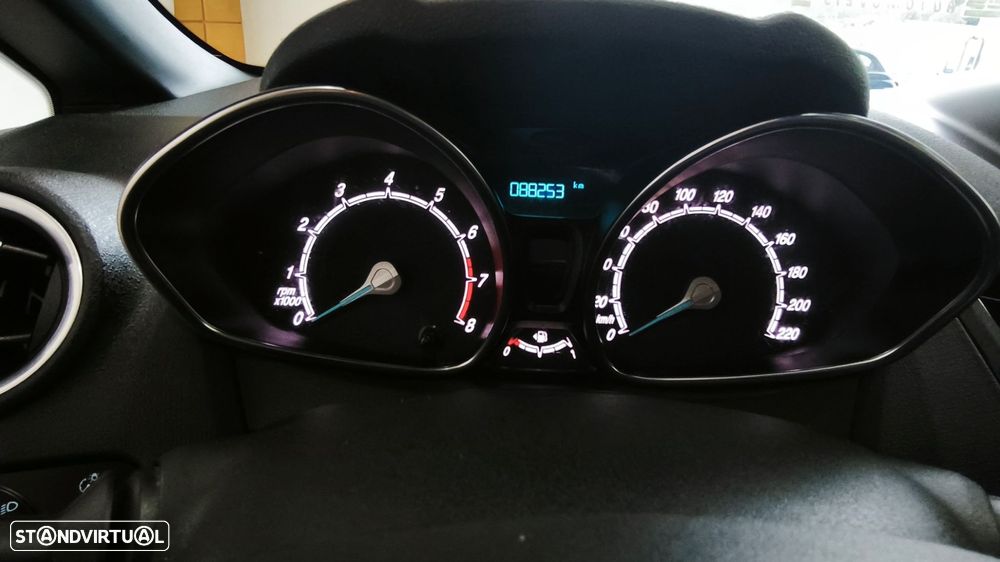 Ford Fiesta 1.0 T EcoBoost STLine - 10