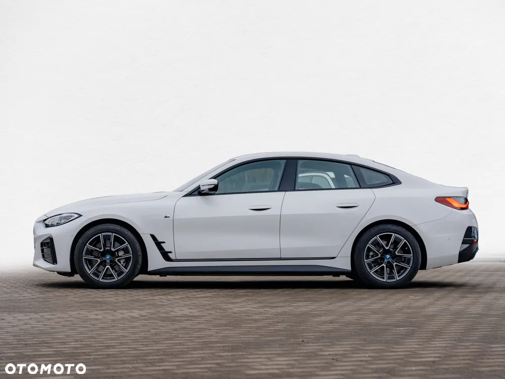 BMW i4 - 3
