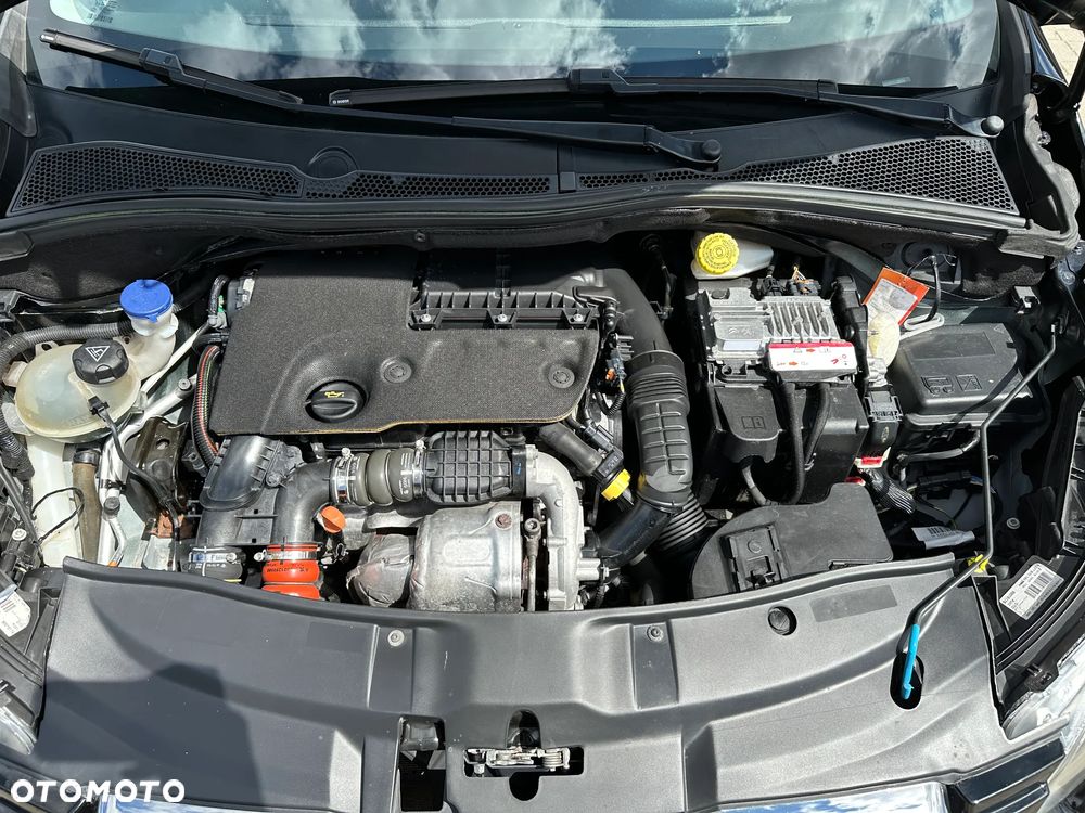 Peugeot 2008 - 32