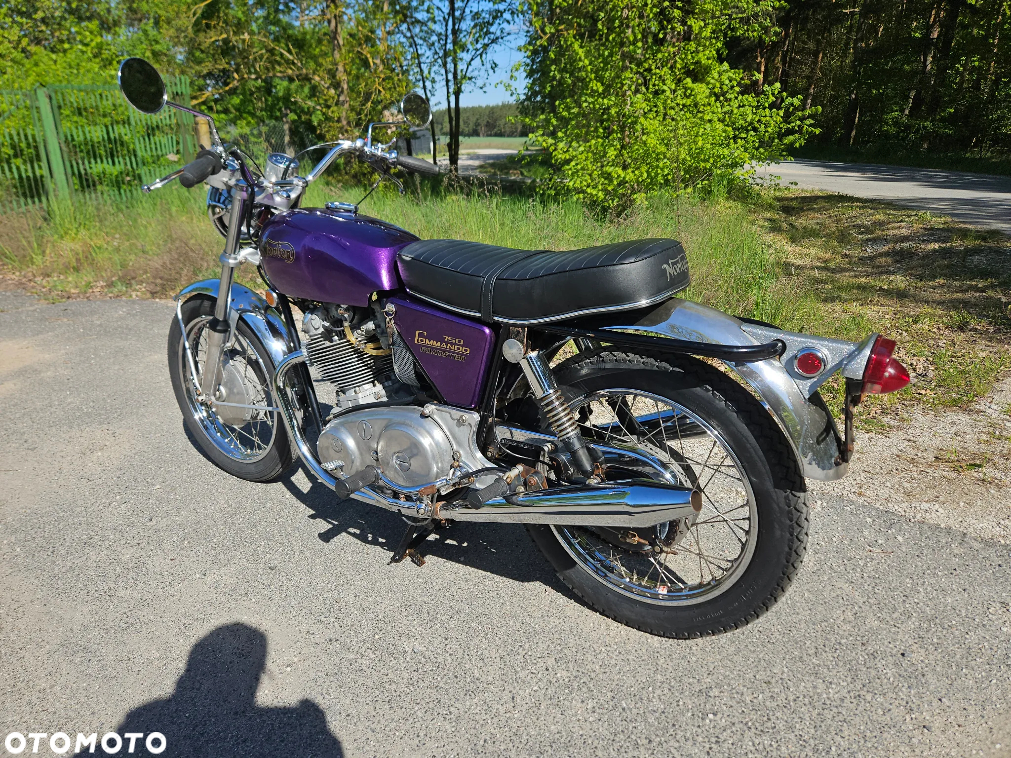 Norton Commando - 11