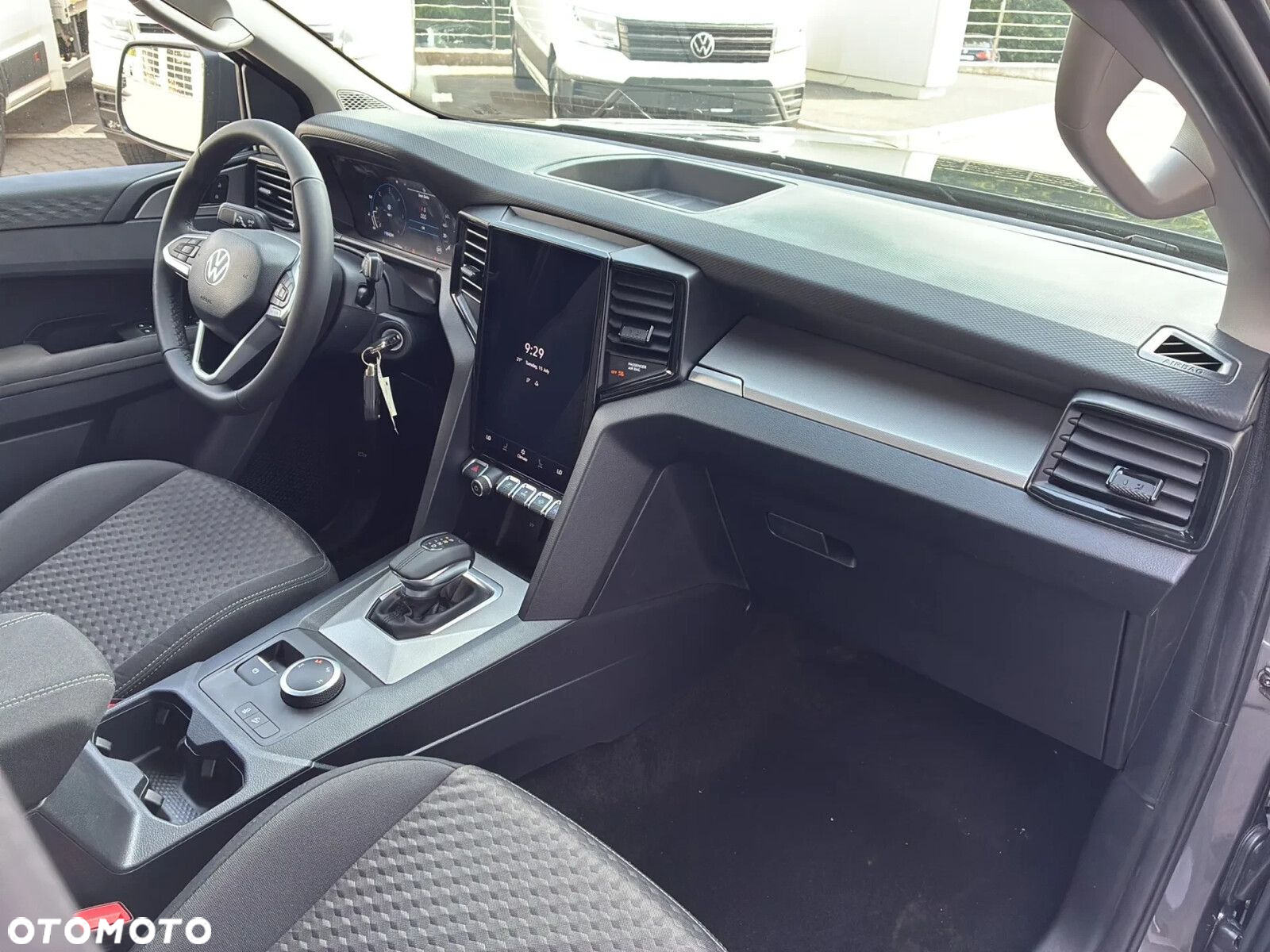Volkswagen Amarok 2.0 TDI 4Mot Life - 11
