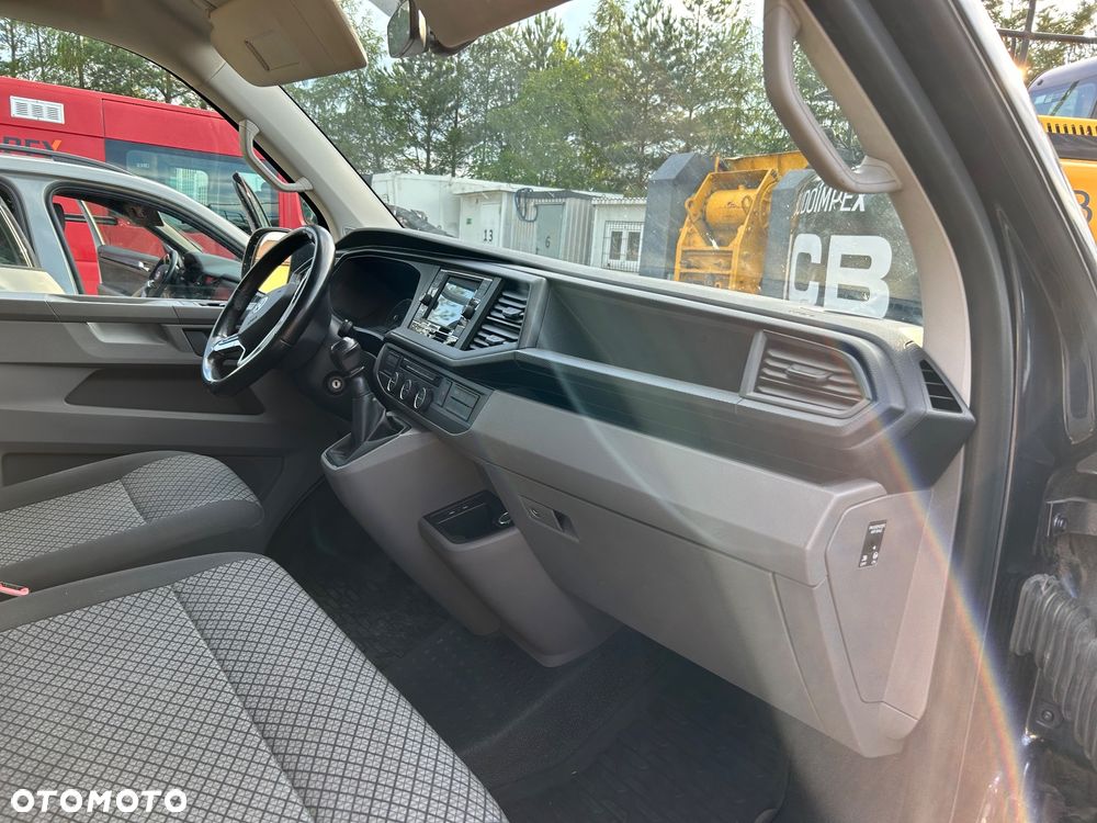 Volkswagen Caravelle 2.0 TDI L1 Comfortline - 12
