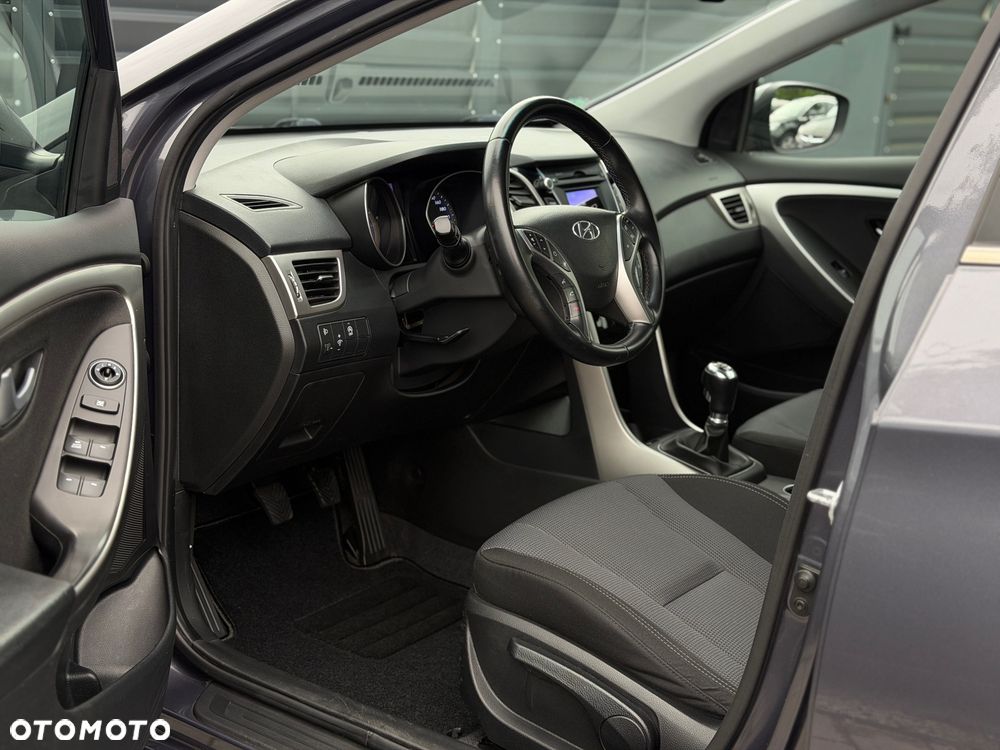 Hyundai i30 1.6 CRDi Premium - 9