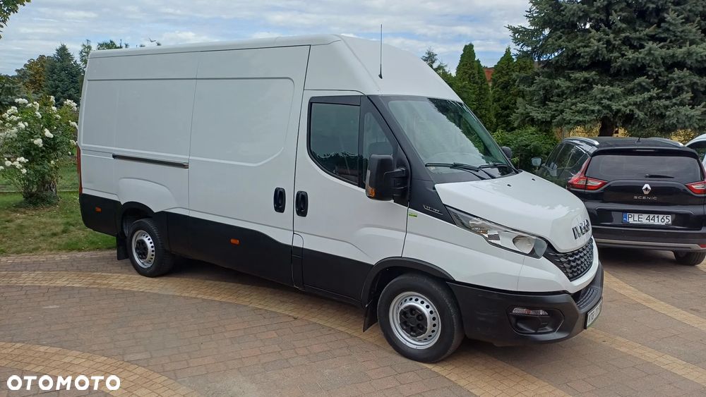 Iveco 35S16 - 16