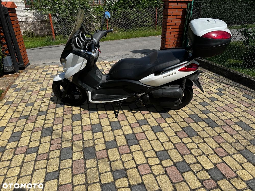 Yamaha X-max - 4