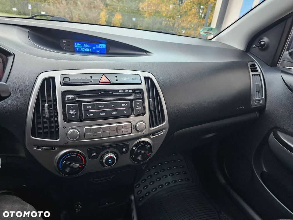Hyundai i20 1.2 Intro Edition - 8