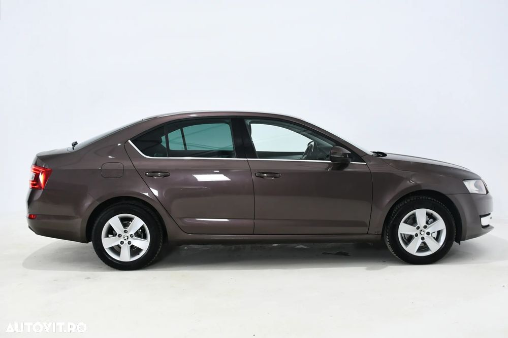 Skoda Octavia - 4