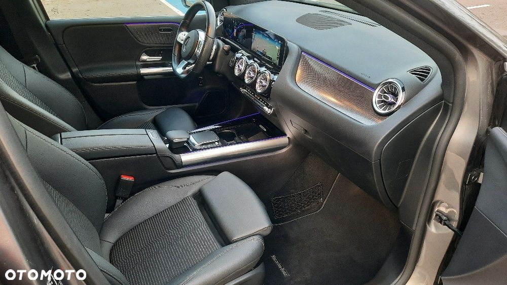 Mercedes-Benz Klasa B 200 d 4-Matic AMG Line 8G-DCT - 13