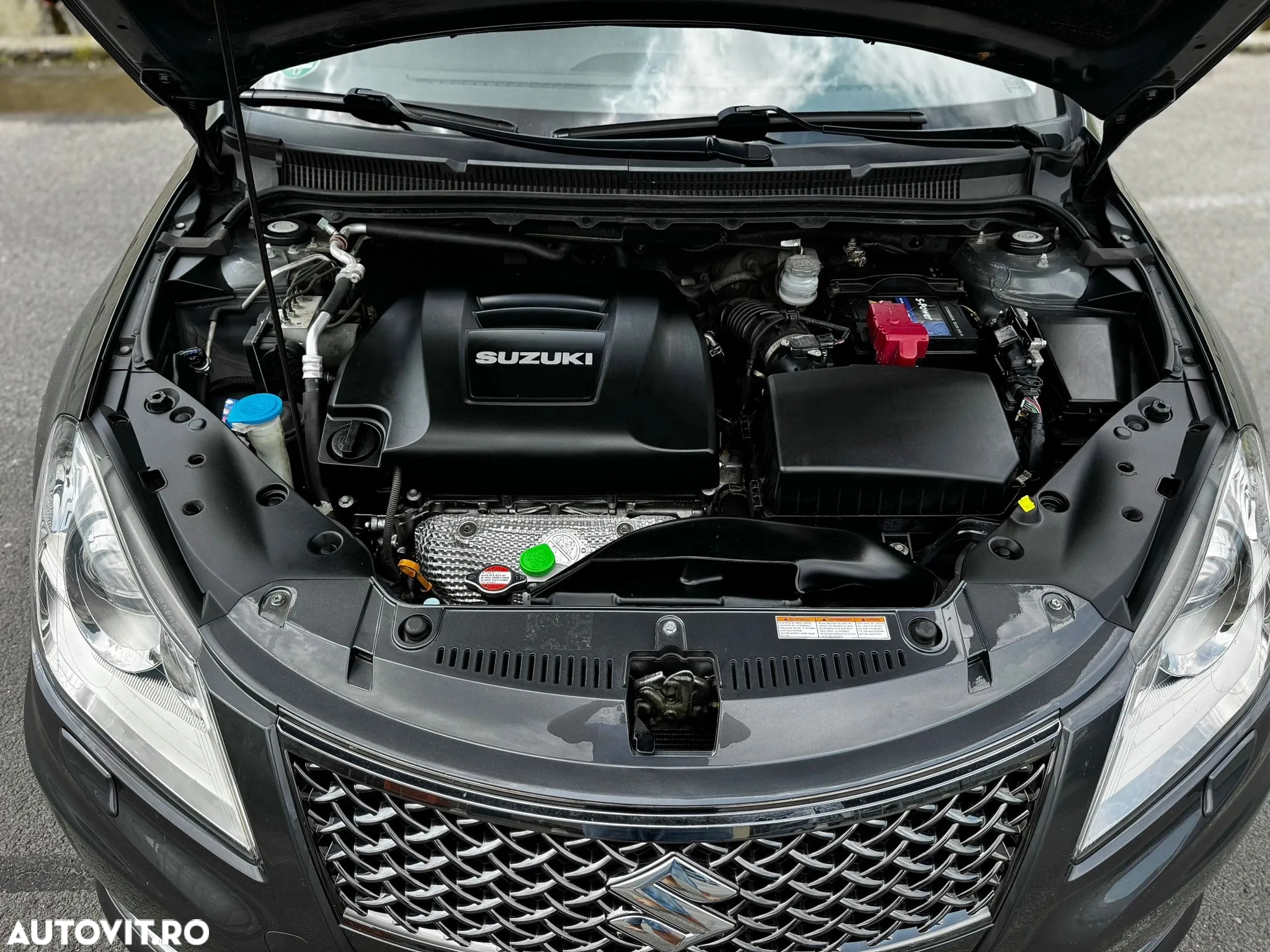 Suzuki Kizashi 2.4 4x2 Sport - 15