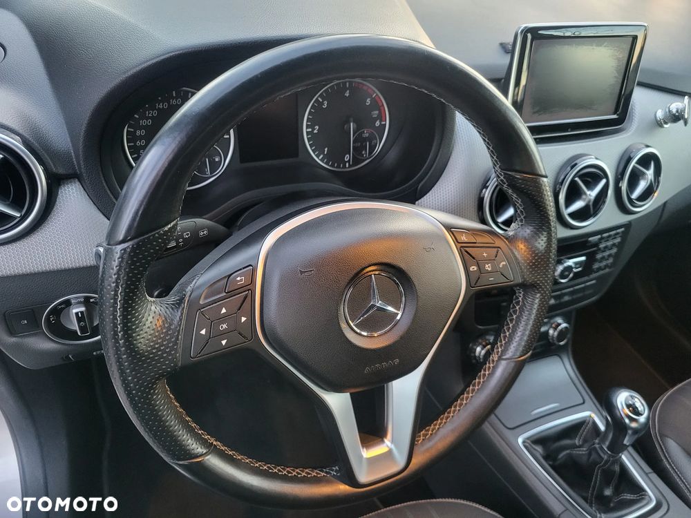 Mercedes-Benz Klasa B 180 CDI (BlueEFFICIENCY) - 12