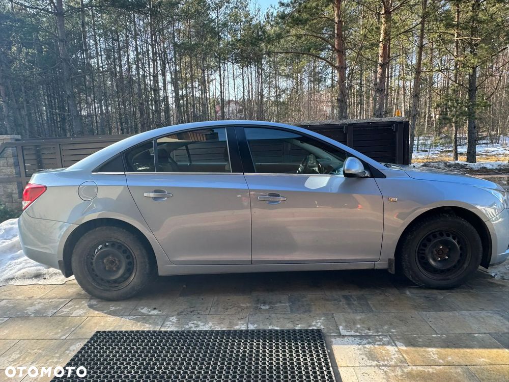 Chevrolet Cruze 1.6 LT - 2