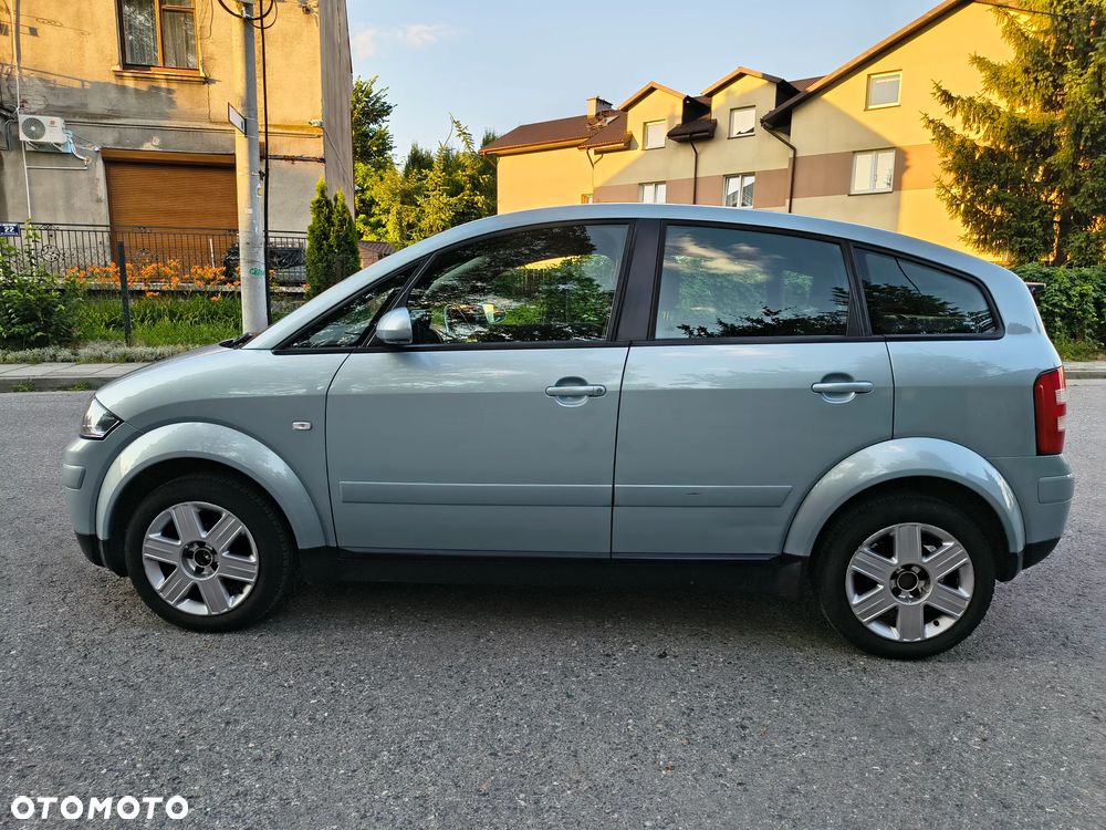 Audi A2 1.4 - 4