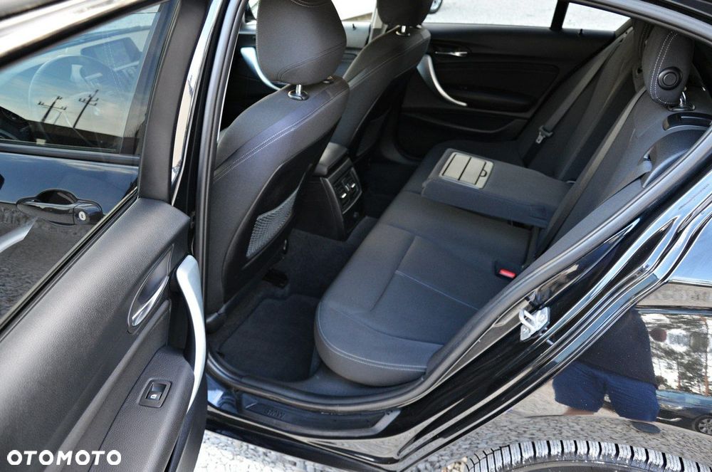 BMW Seria 1 - 30