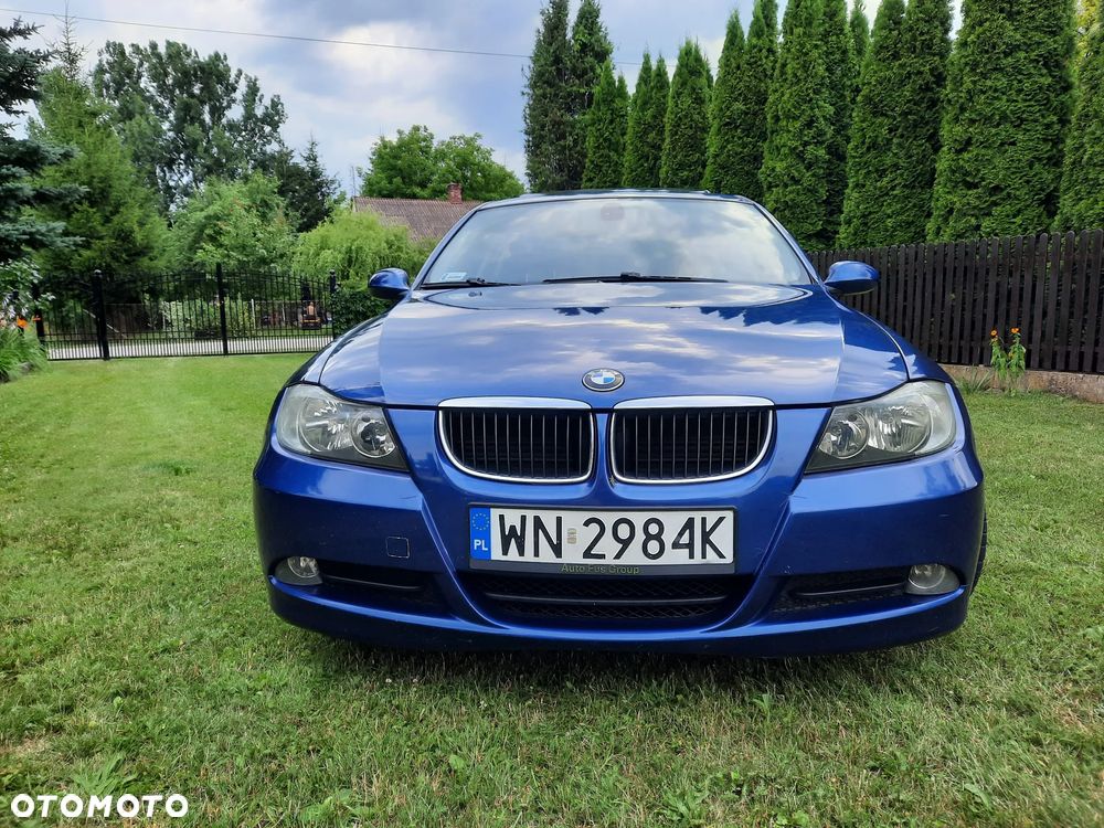 BMW Seria 3 318i - 9