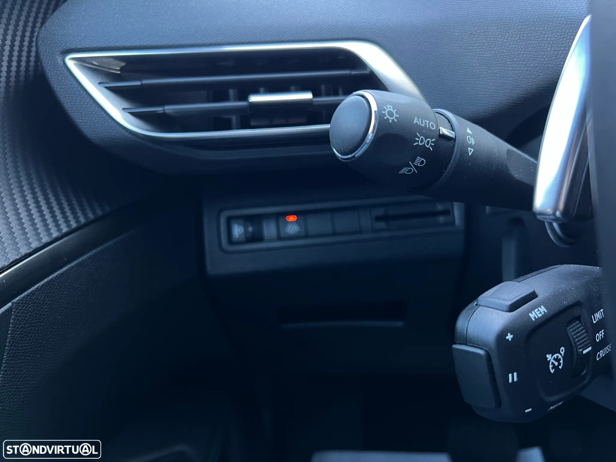 Peugeot 3008 1.2 Hybrid Allure Pack e-DCS6 - 15