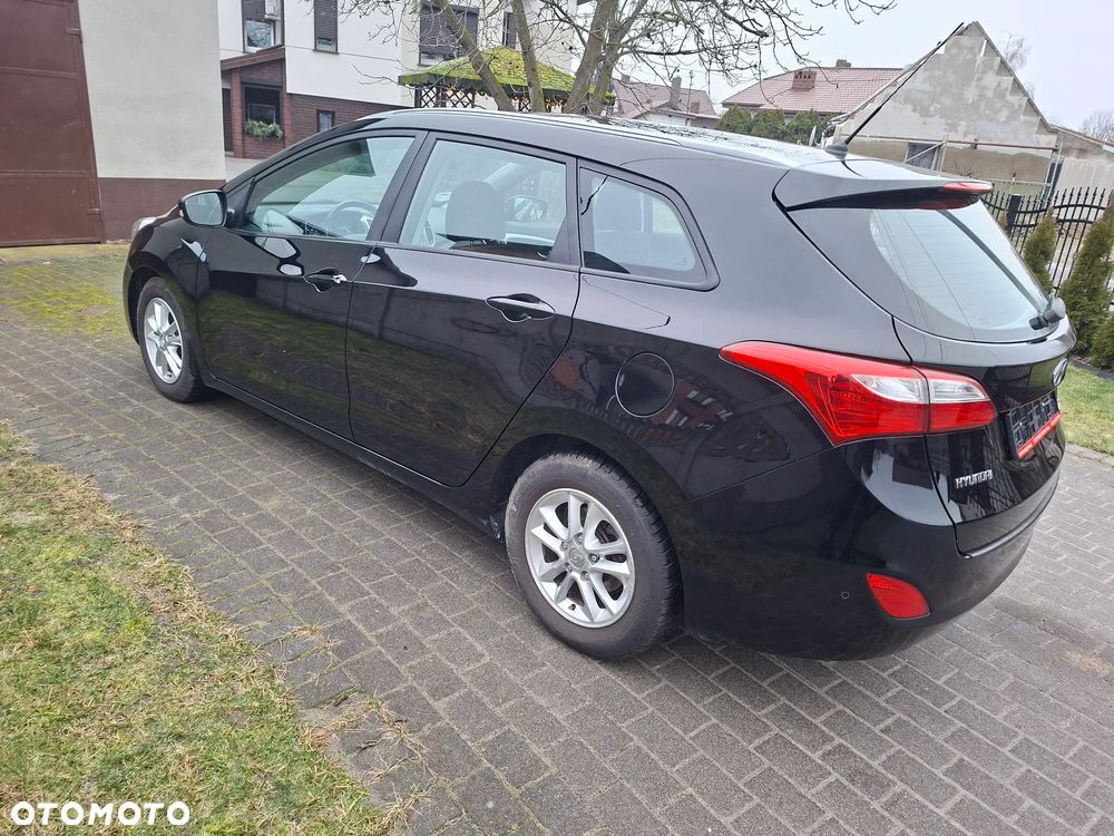 Hyundai i30 blue 1.6 CRDi Passion - 20