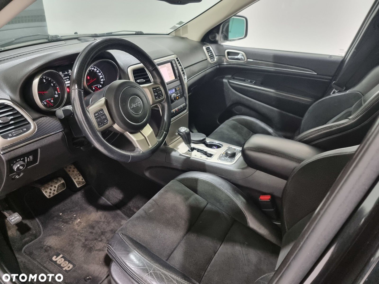 Jeep Grand Cherokee - 17