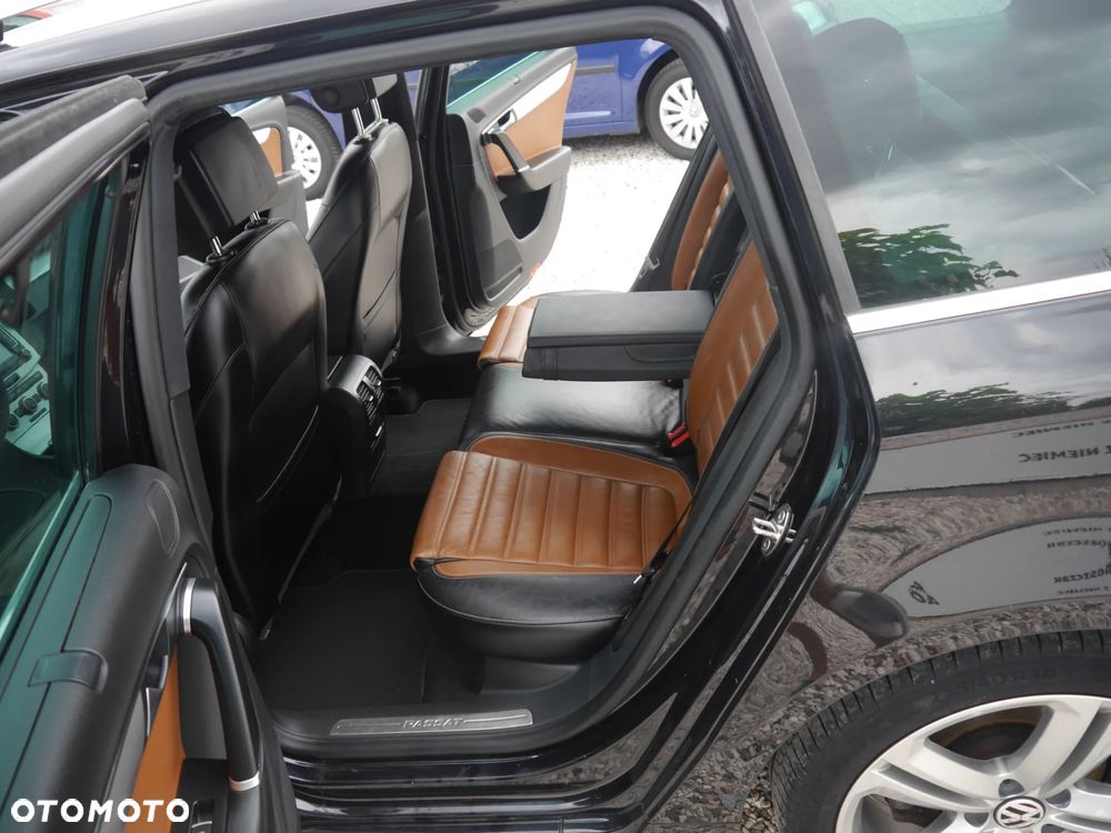 Volkswagen Passat Variant 2.0 TDI BlueMotion Technology Highline - 14