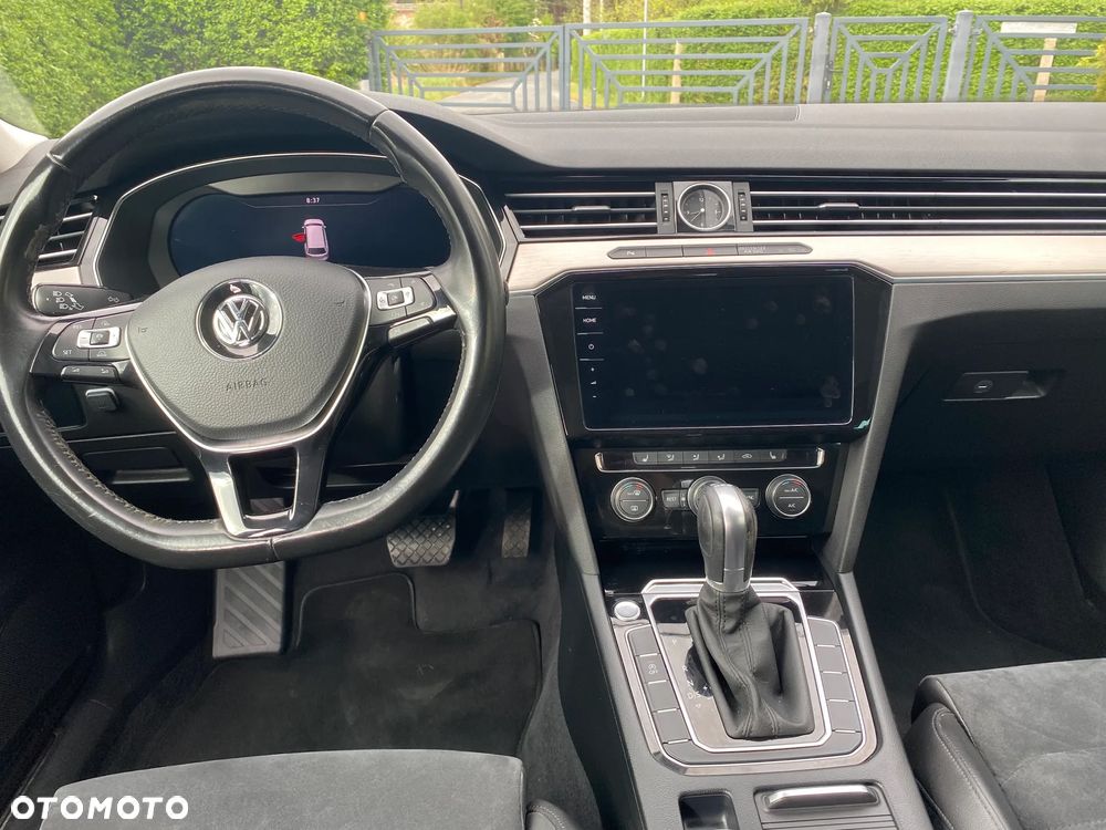 Volkswagen Passat 2.0 TDI SCR DSG Highline - 11