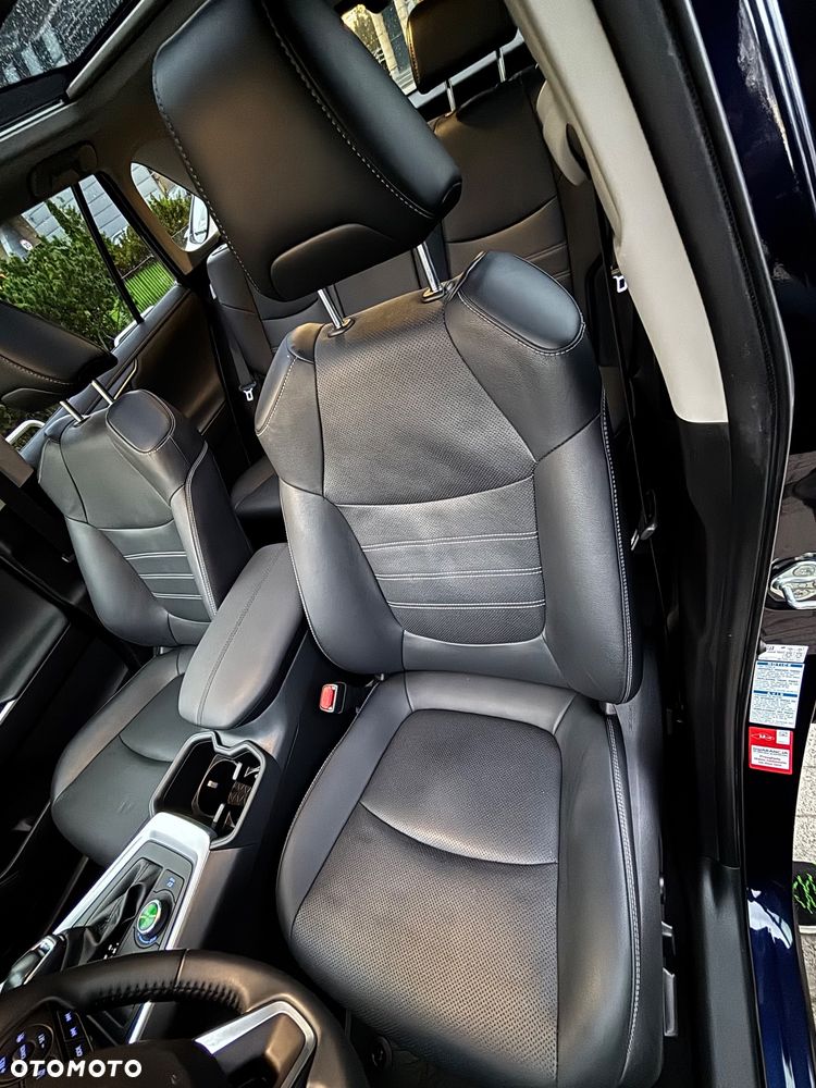 Toyota RAV4 - 16