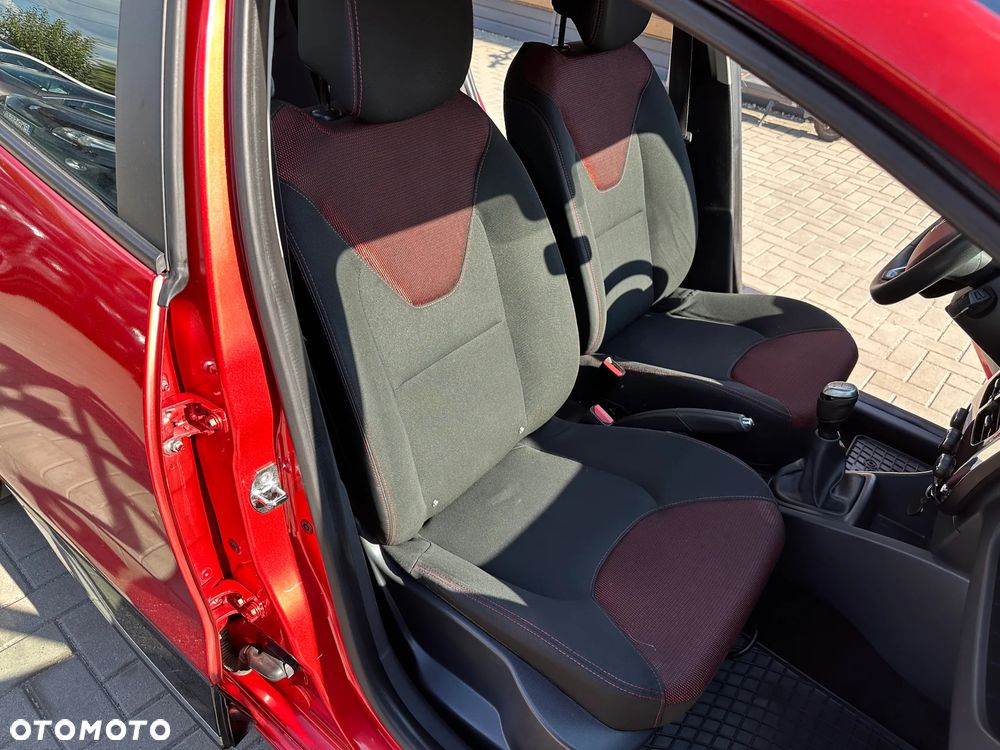 Renault Clio - 23