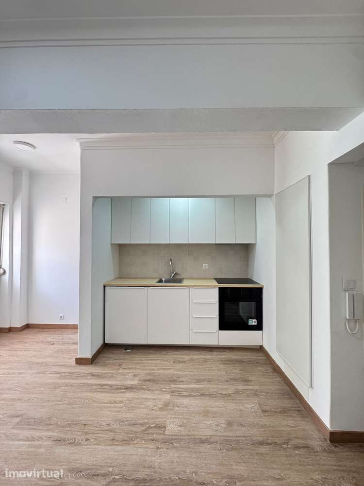 T0 para Arrendamento | Amadora | 800€/mês - Grande imagem: 3/7