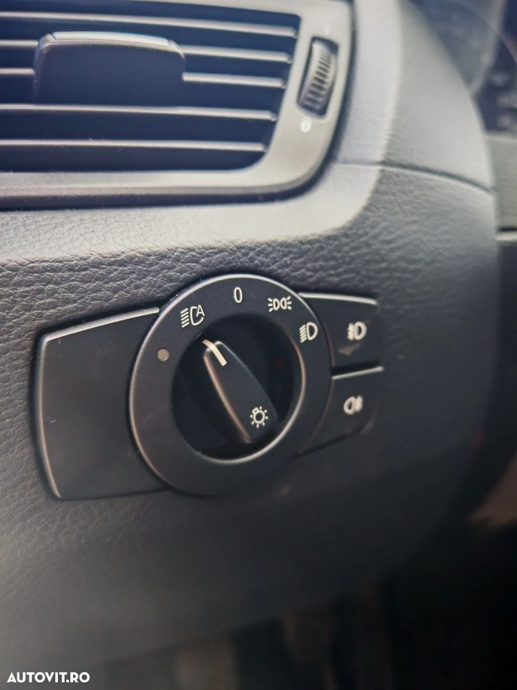 BMW X1 xDrive20d - 11