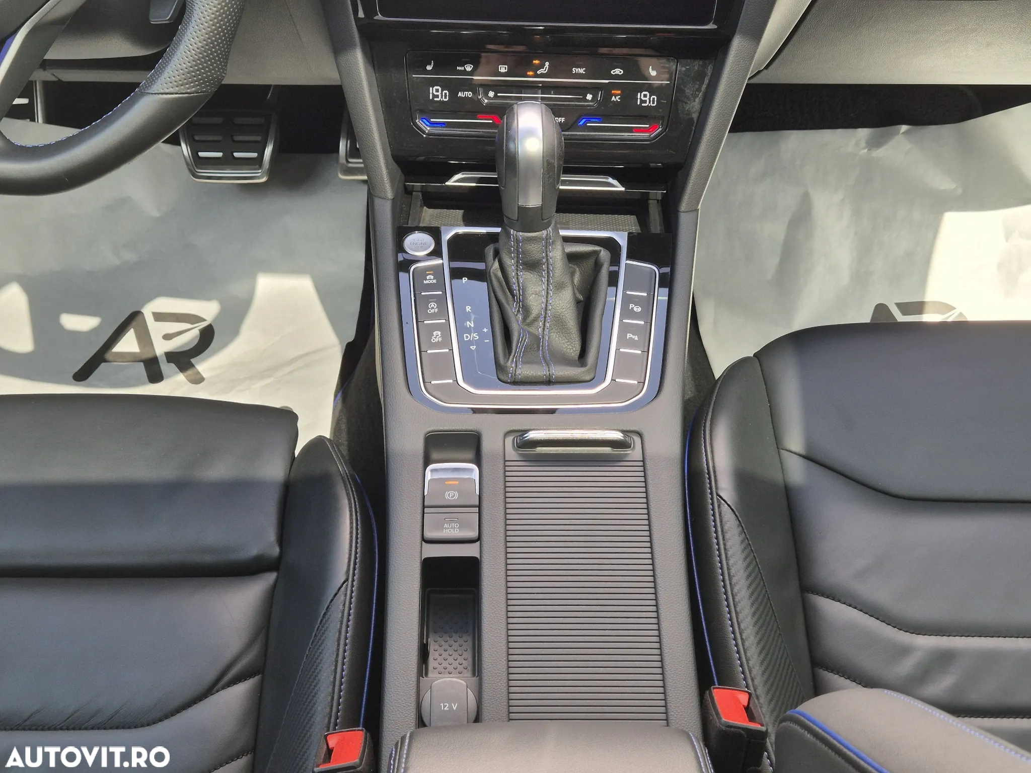 Volkswagen ARTEON 2.0 TSI 4Motion DSG R - 36