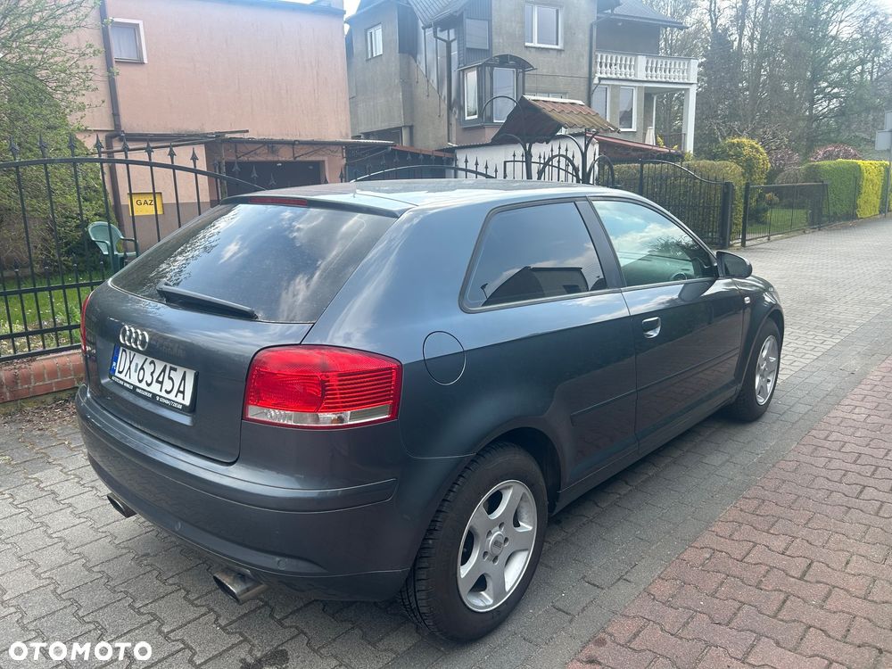 Audi A3 3-drzwiowe 1.6 Attraction - 4