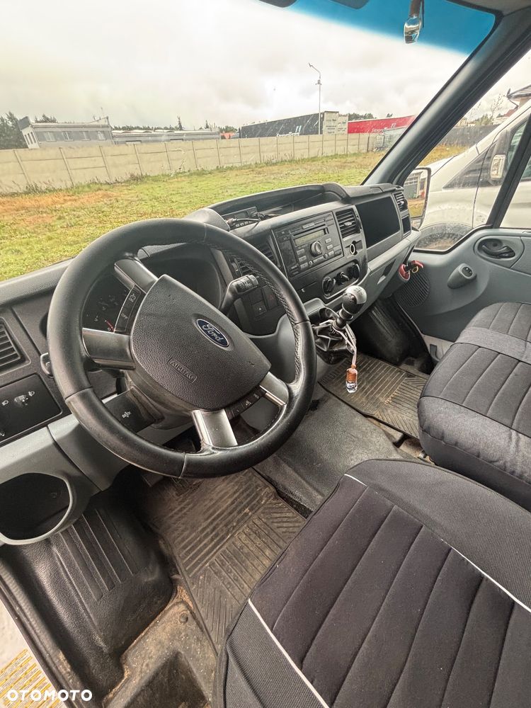 Ford Transit - 7
