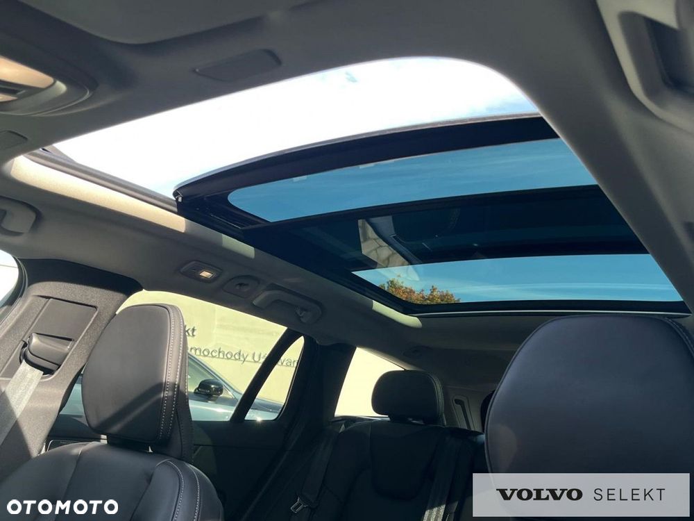 Volvo V60 Cross Country - 17