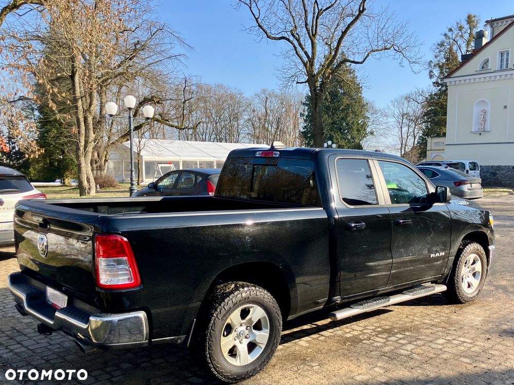 Dodge RAM - 8
