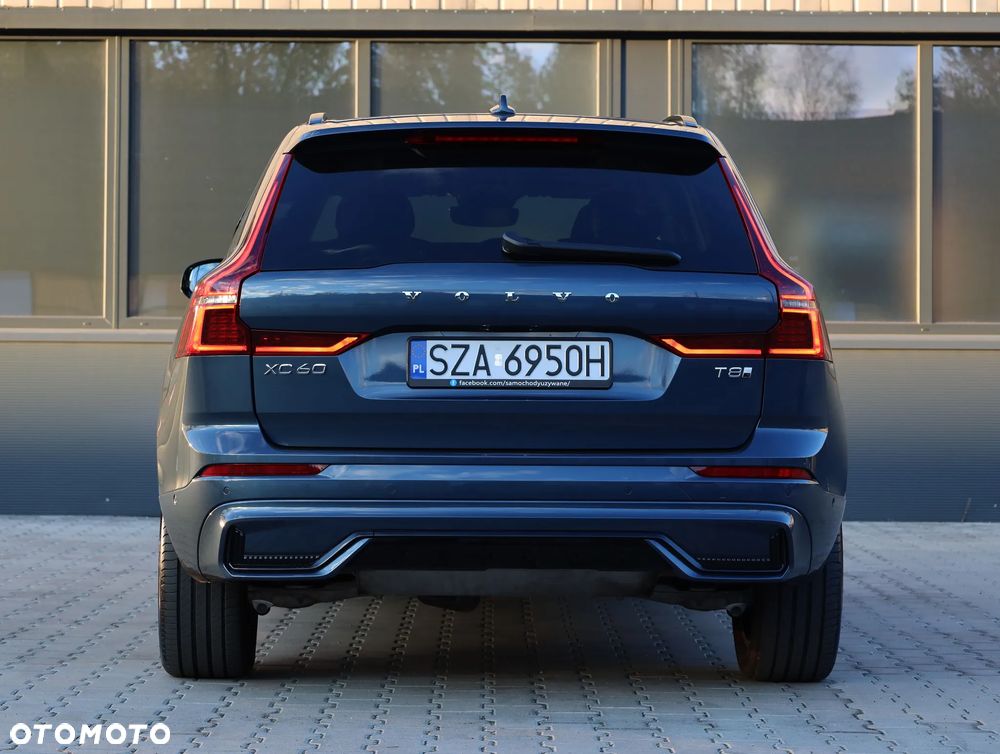 Volvo XC 60 T8 AWD Plus Dark - 38