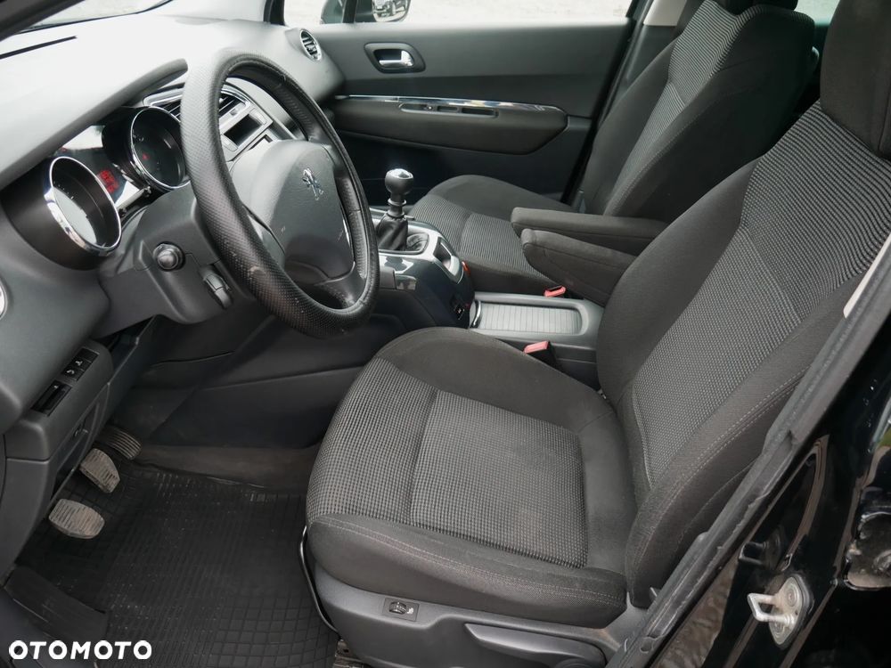 Peugeot 5008 1.6 HDi Premium - 17