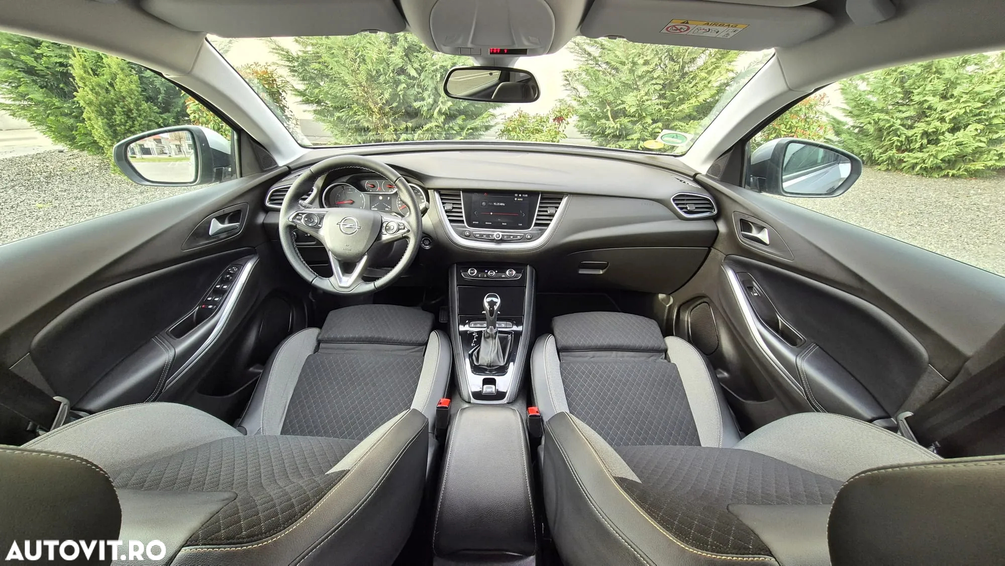 Opel Grandland X 1.5 START/STOP Aut. Innovation - 3