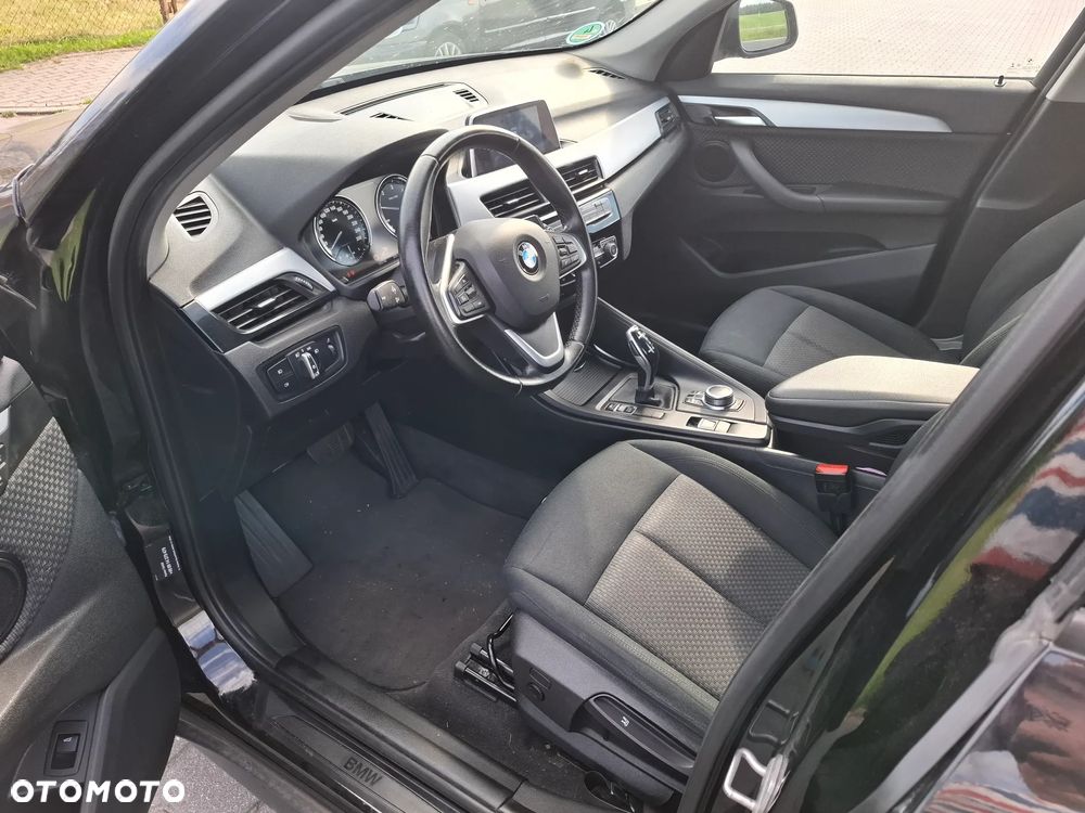 BMW X1 sDrive18d - 10