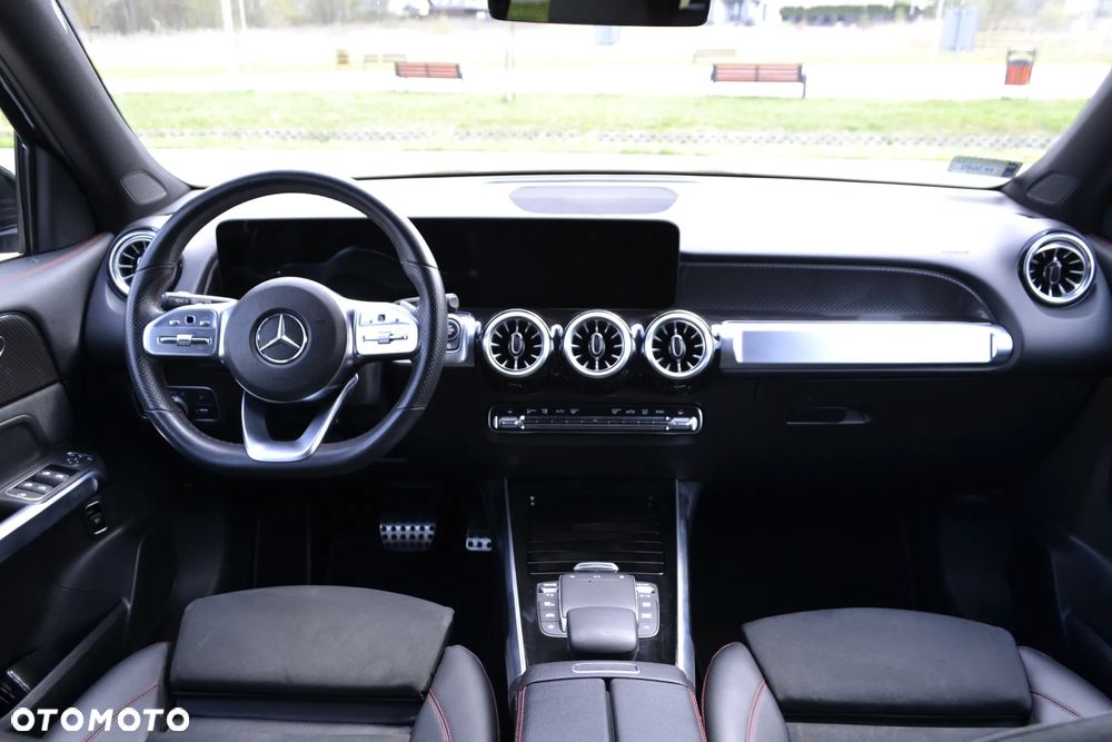 Mercedes-Benz GLB 220 d AMG Line 8G-DCT - 39