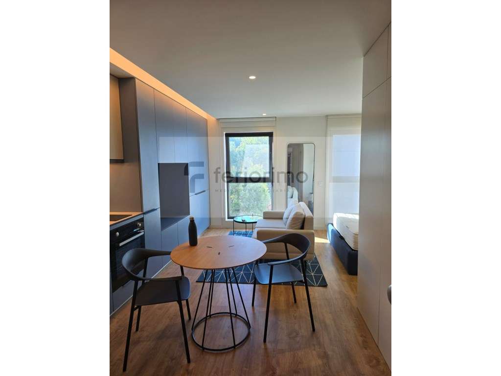 T0 - Apartamento todo mobilado

 ***** OPEN SPACE *****
*****ARR... - Grande imagem: 2/12