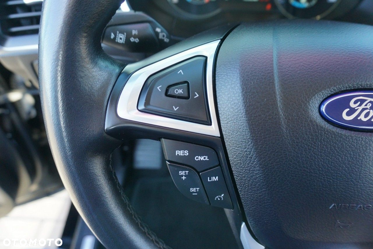 Ford S-Max - 21