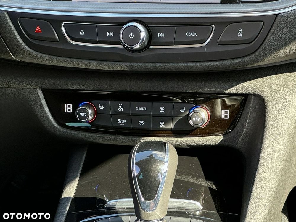 Opel Insignia - 36