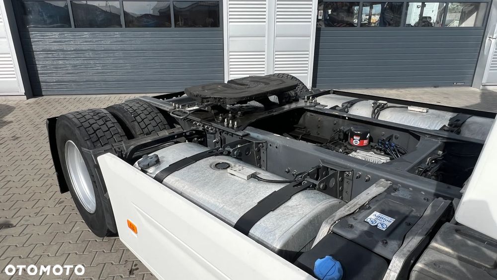 Renault T480 - 8