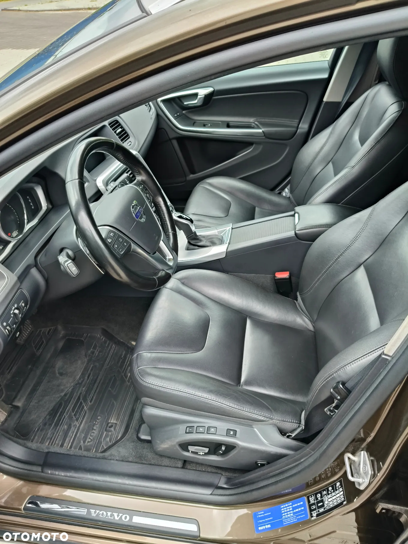 Volvo V60 Cross Country T5 AWD Summum - 12