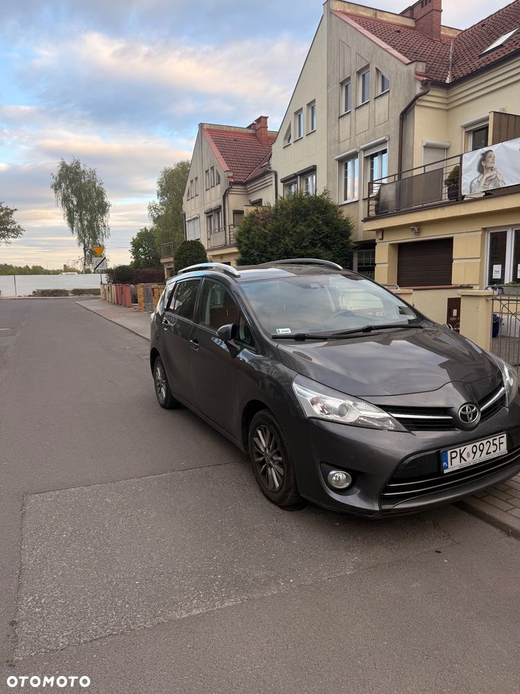 Toyota Verso - 1