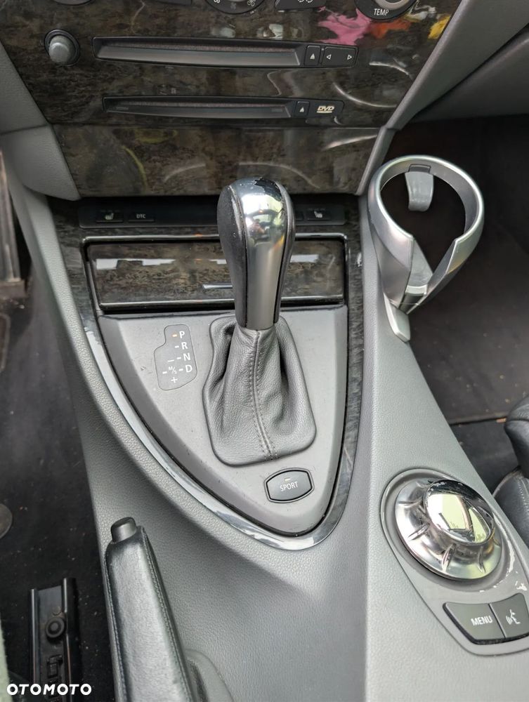 BMW Seria 6 645 Ci - 24