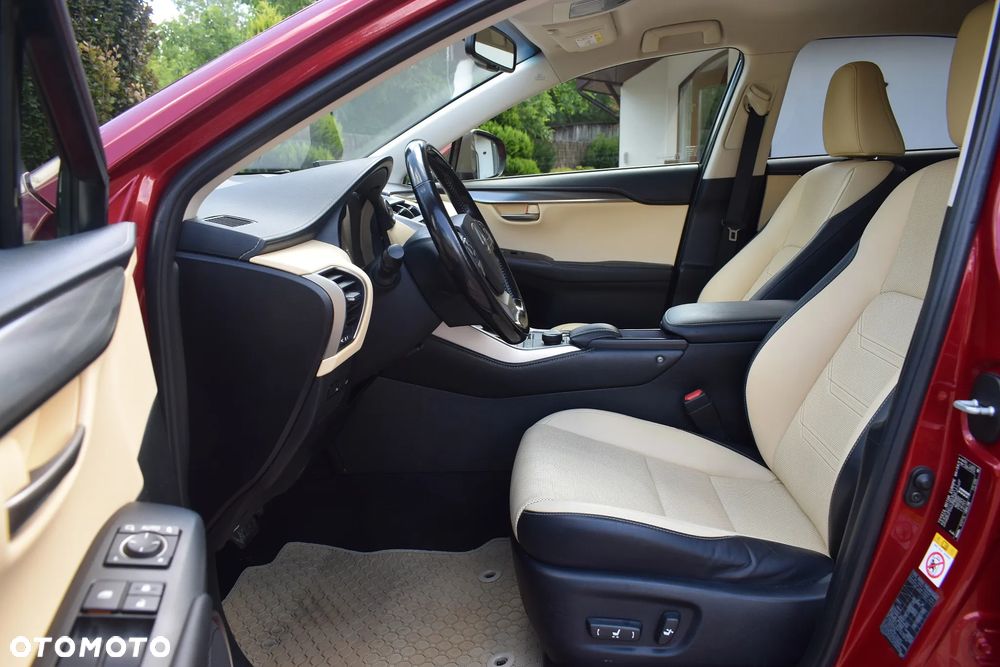 Lexus NX 300h Executive Line - 6