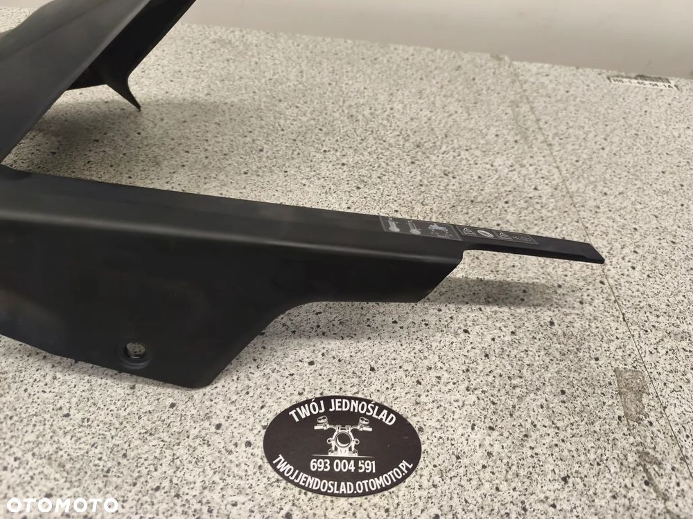 Błotnik tył, tylny, osłona łańcucha Triumph Trident 660 2022 - 4