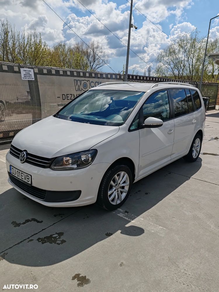Volkswagen Touran 2.0 TDI DSG Comfortline - 3