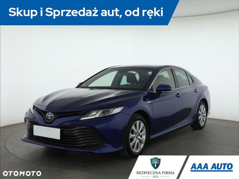 Toyota Camry - 3
