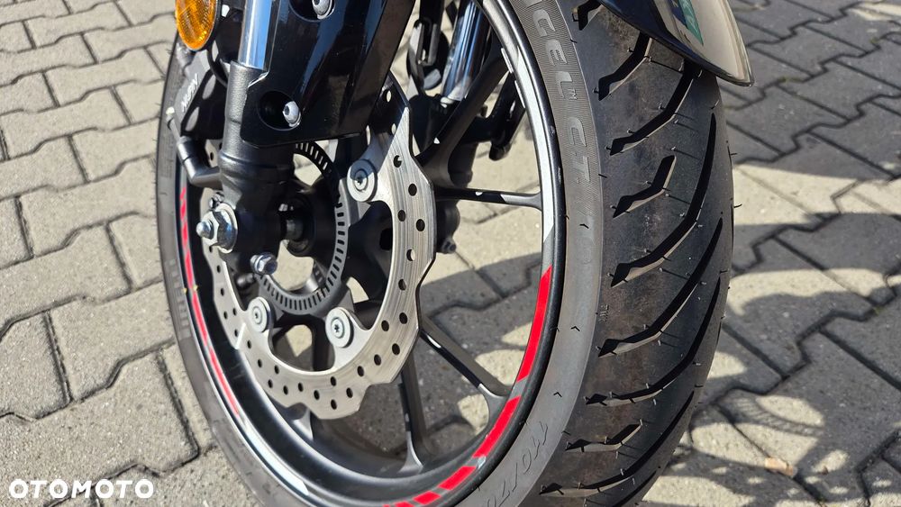 Honda CB - 8