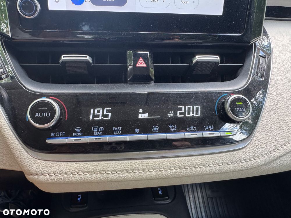 Toyota Corolla 1.8 Hybrid Comfort - 21